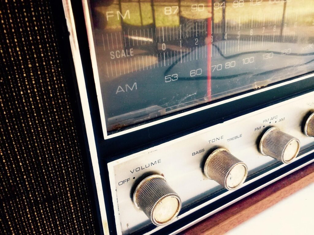 radio, stereo, dial, music, audio, sound, technology, volume, electronic, radio station, retro, vintage, listen, knob, reflection, radio, radio, radio, radio, radio, stereo, stereo, radio station, radio station